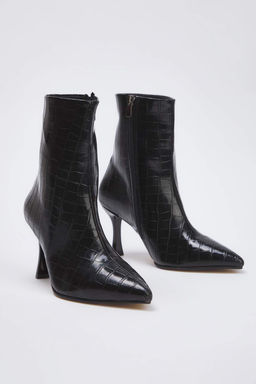 Siyah Timsah Derisi Gorunumlu Ince Topuklu Bilekte Kad?n Bot
TAKAW26BO00058 - Trendyolmilla фото 3