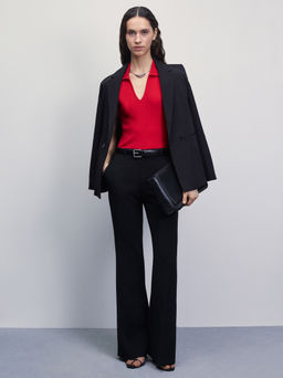 Трикотажный топ с вырезом / Zarina