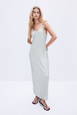 Vestido de saten arrugado con detalle girado - H&m фото 2