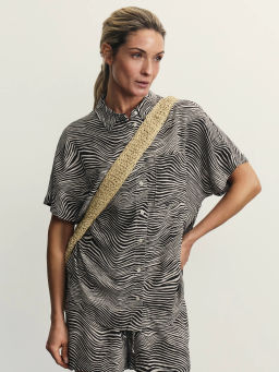 Рубашка с коротким рукавом из вискозы / Zarina