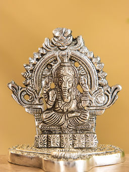 Подставка под благовония «Ганеша в храме», 6.5×7.5×8.5 см, алюминий