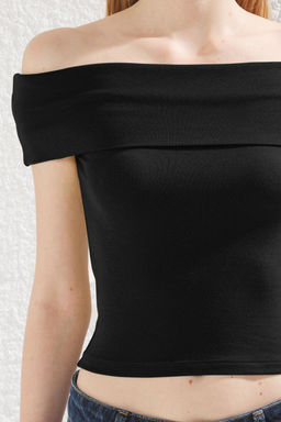 Trendyolmilla Siyah Carmen Yaka Fitted/Vucuda Oturan Orme Bluz TWOSS25BZ00126  фото 3