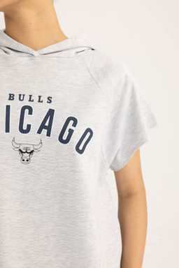 DeFactoFit Футболка оверсайз с капюшоном и короткими рукавами NBA Chicago Bulls  фото 4