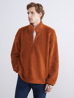 Dik Yaka Uzun Kollu Pel?? Erkek Sweatshirt