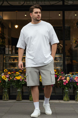 TRENDYOL MAN Buyuk Beden Gri Oversize/Genis Kesim Gizli Kordon Lastik Bel Kargo Cep Etiketli Sort TMNSS25AP00005