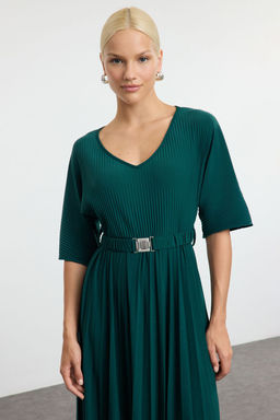 TRENDYOLMILLA Zumrut Yesili Skater Kemerli Truvakar Kollu Maxi Esnek Orme Elbise TWOAW25EL00465 фото 7