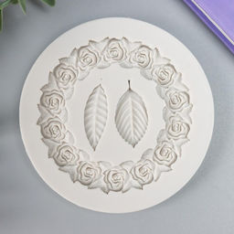 Цена за 2 шт. Молд силикононовый «Круг из роз и листики» 8,5 х 8,5 х 0,5 см