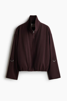 Cazadora oversize con bajo globo