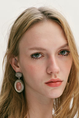 PENDIENTES PIEDRA BRILLOS / Gris antracita