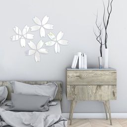 Зеркало настенное «Цветочки», на клеевой основе, акриловое, 20 шт., размер одной детали 10×4.7 см