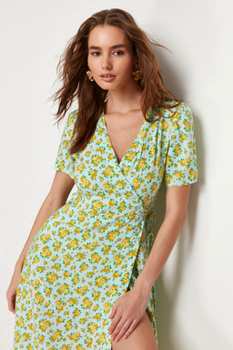 Cok Renkli Cicekli Kruvaze Midi Dokuma Elbise TWOSS24EL00492