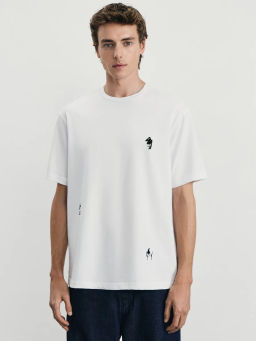 Футболка с вышивкой / Zarina