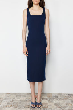 TRENDYOLMILLA Koyu Mavi Dikis Detayl? Denim Midi Elbise TWOSS24EL00380 фото 9