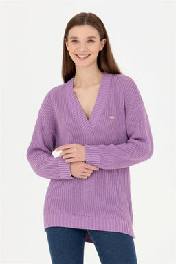 Женский сиреневый свитер