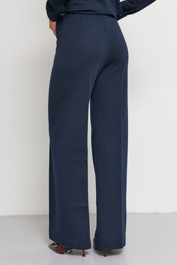 66211 Брюки и жакет