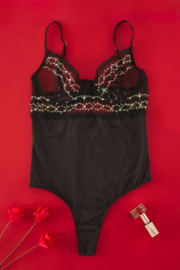 TRENDYOLMILLA Siyah Tul Cicekli Brodeli Kaps?z Orme Body THMSS25BD00007  фото 5