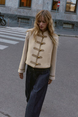 TOGGLE SHOULDER PAD JACKET - Zara фото 6