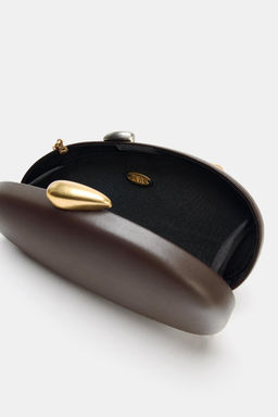 METALLIC CLOSURE CLUTCH