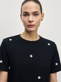 Футболка с вышивкой / Zarina  фото 6