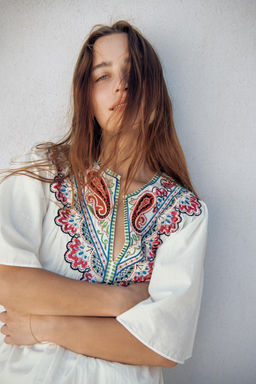 ZW COLLECTION EMBROIDERED COLLAR POPLIN SHIRT - Zara фото 16