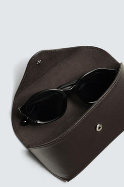LEATHER GLASSES CASE