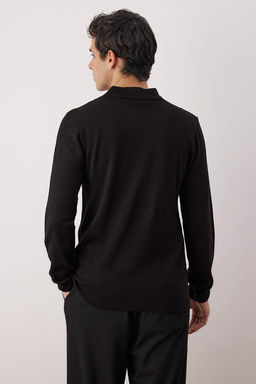 Siyah Slim Fit Dar Kesim Yar?m Bal?kc? Yaka Basic Kazak TMNAW21KZ0758