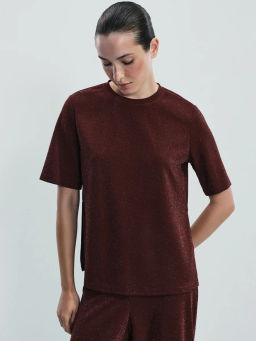 Футболка с люрексом и разрезами / Zarina