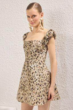 TRENDYOLMILLA Cok Renkli A-Kesim Animal Desenli Poplin Dokuma K?sa S?k Elbise TPRSS25EL00278  фото 2