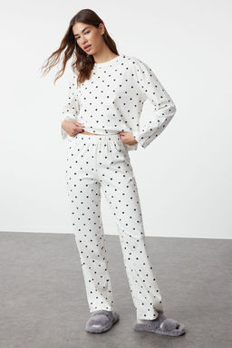 Beyaz %100 Pamuklu Puantiye ve Kalpli Orme Pijama Tak?m? THMAW25PT00039