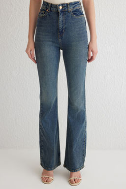 TRENDYOLMILLA Koyu Mavi Yuksek Bel Flare Jeans TWOSS25JE00101  фото 15