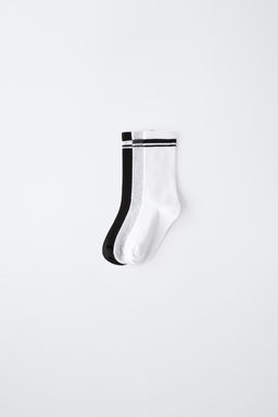 PACK TRES CALCETINES ALTOS RAYA DEPORTIVA / Negro / Blanco