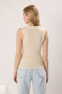 Trendyolmilla Haki Polo Yaka Fitilli Fitted/Vucuda Oturan Esnek Orme Bluz TWOSS25BZ00408