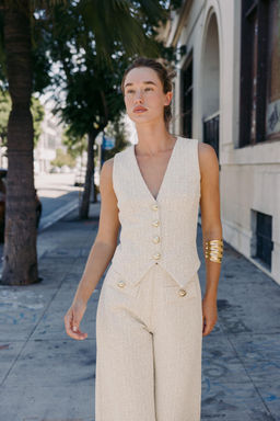 BUTTONED TEXTURED WAISTCOAT - Zara фото 2