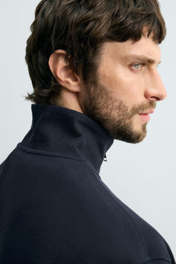 SUDADERA CUELLO CREMALLERA B?SICA / Marino - Zara фото 6