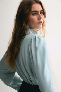 Blusa de viscosa con cuello de volante - H&m фото 4