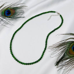 Бусы из Хромдиопсида