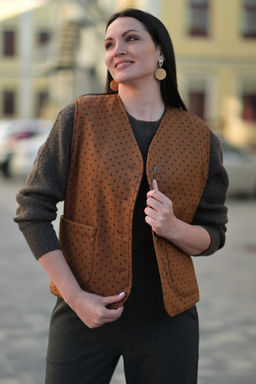 Жилет костюмная ткань в составе шерсть