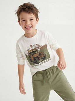 Araba Bask?l? Erkek ?ocuk Ti??rt