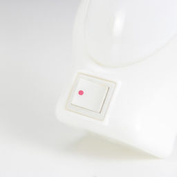 Цена за 2 шт. Ночник пластик от сети "Лунный свет" белый 9х7х3,5 см RISALUX