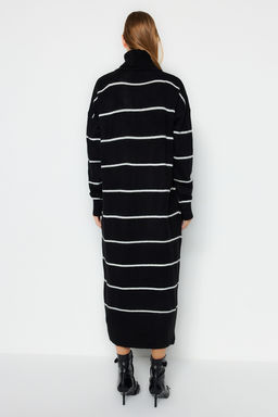 TRENDYOLMILLA Tas Maxi Triko Genis Kal?p Yumusak Dokulu Elbise TWOAW24EL00056  фото 11