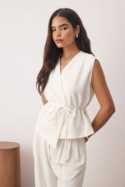 Beyaz Ince Kusakl? Kruvaze Kapama Dokuma Yelek TWOAW26YE00024 - Trendyolmilla фото 2