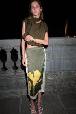 CREASED-EFFECT PRINT MIDI SKIRT - Zara фото 13