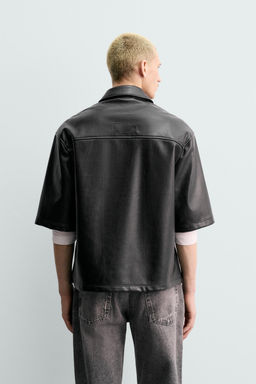 SOBRECAMISA RELAXED FIT EFECTO PIEL / Negro - Zara фото 3