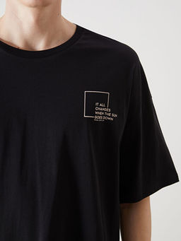 Bisiklet Yaka Bask?l? Erkek Ti??rt