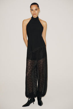 HALTER CAMISOLE TOP