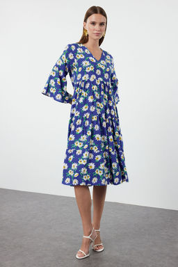 Mavi Cicekli Desenli Genis Kesim V Yaka Dokuma Elbise TWOSS24EL01029