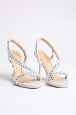 Gri Tas Detayl? 9,5 cm Kad?n Klasik Topuklu Ayakkab? TAKSS26TO00031