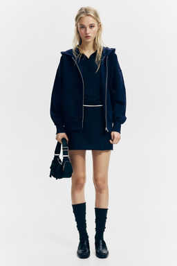 Chaqueta sudadera oversize con capucha