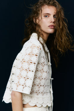 Camisa efecto crochet con cierre de lazada - H&m фото 3