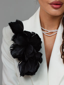 Авторская Брошь с натуральным перьям премиального качества